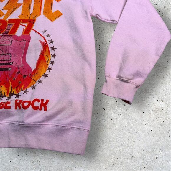 AC/DC Let There Be Rock 1977 Pink Sweatshirt Women’s Small Crewneck Pullover - Picture 3 of 10